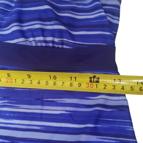 ⭐ Athleta Striped Racerback Athletic Dress | Women’s Small | Built-In Bra - Picture 4 of 12